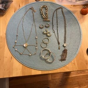 Sparkle and Goldtone Jewelry Set- 8 pieces